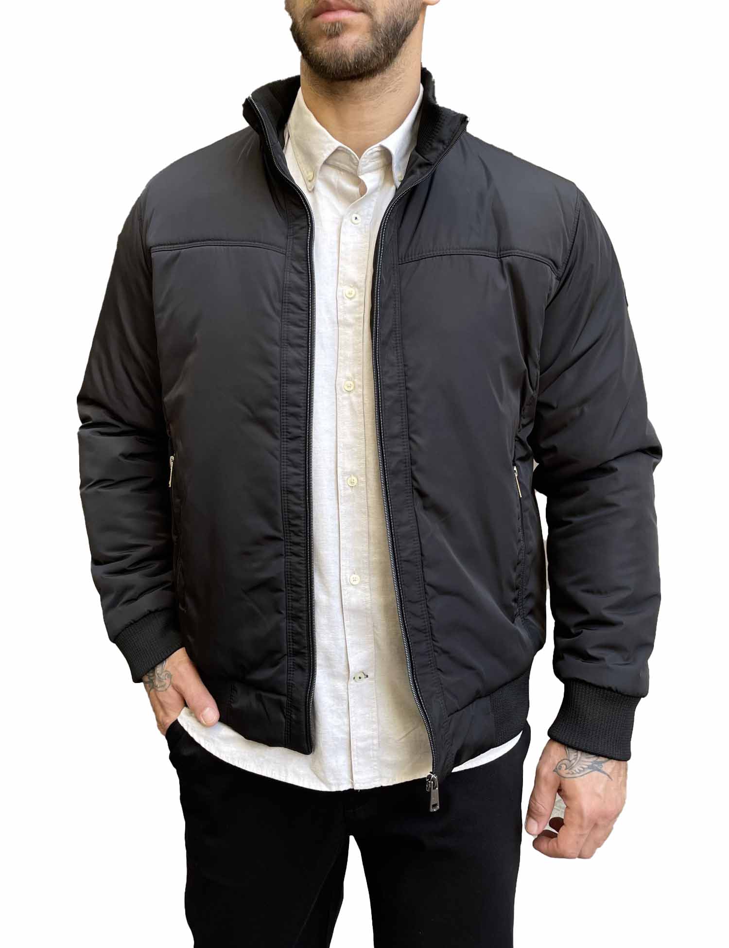 Ανδρικό μαύρο μπουφάν με γιακά και λάστιχο HM264044M φωτογραφία